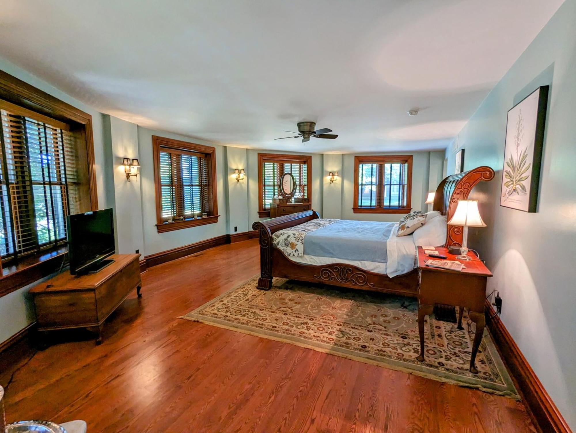 Clifton Heights Gothic Heights Inn חדר תמונה