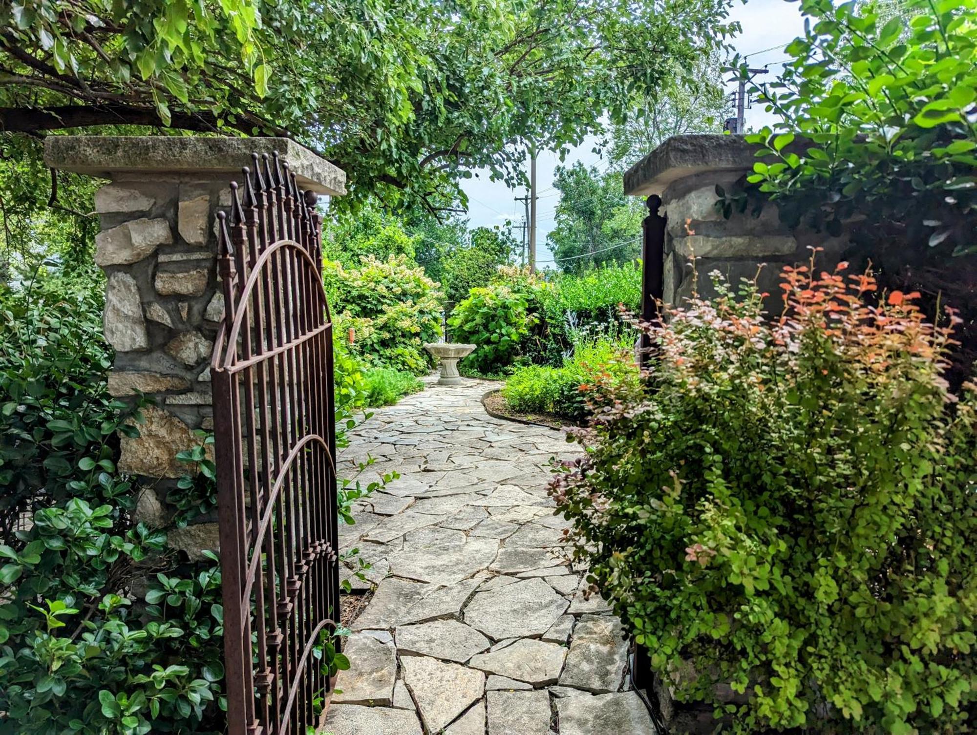 Clifton Heights Gothic Heights Inn מראה חיצוני תמונה